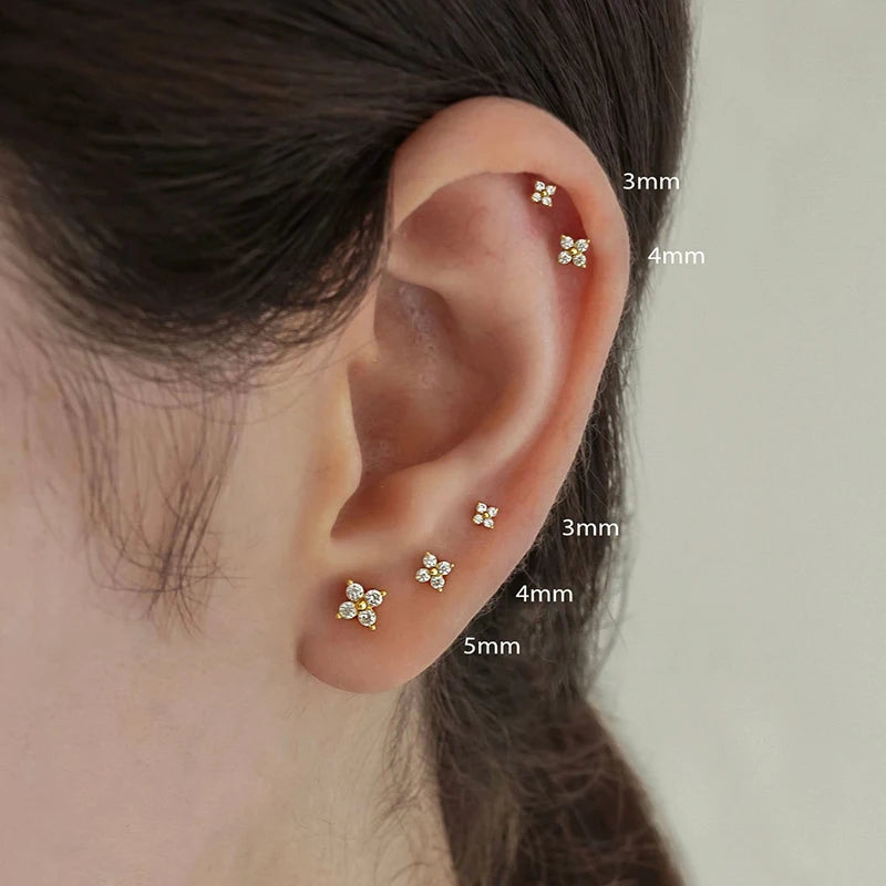 Boucles d’Oreilles Fleur Style Coréen – Zircone Cubique Blanche, Couleur Or