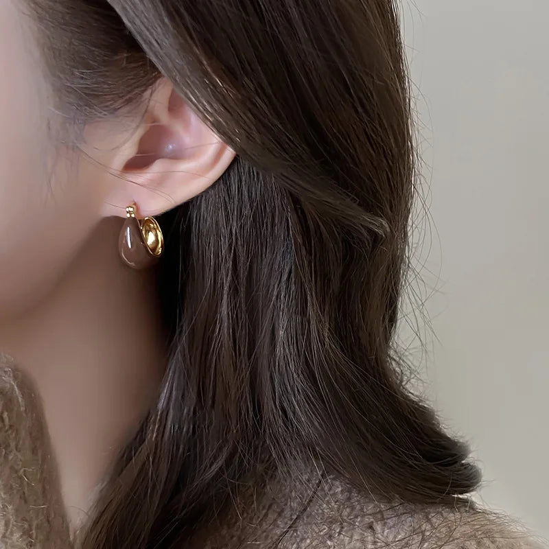 Boucles d’Oreilles Vintage en Forme de U – Élégance Totale - Edition 2026