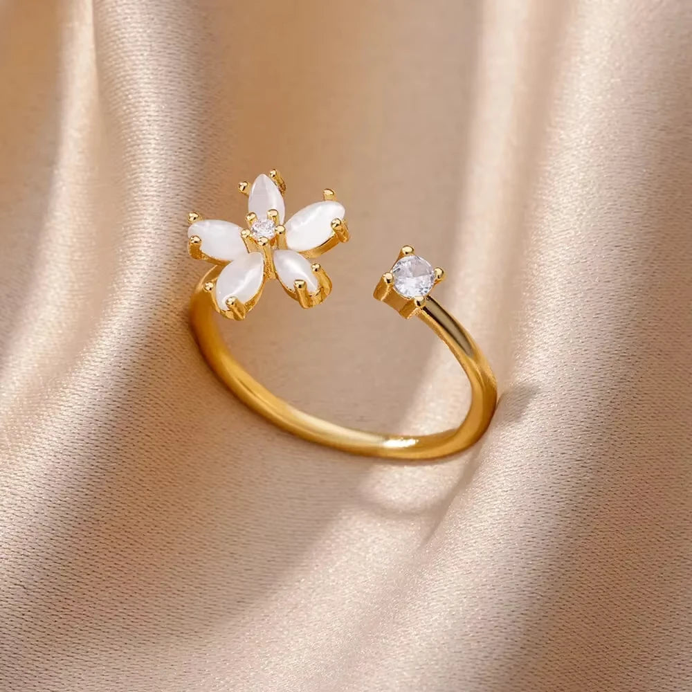 Bague Géométrique en Acier Inoxydable Couleur Or 18K – Zircon & Œil Protecteur