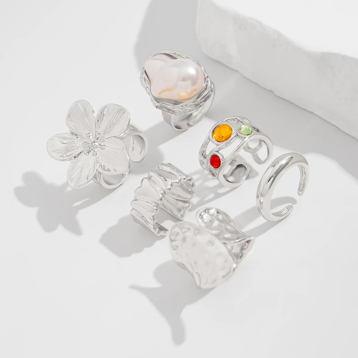 Bague Fleur Métal Irrégulière – Style Baroque & Perle Imitation