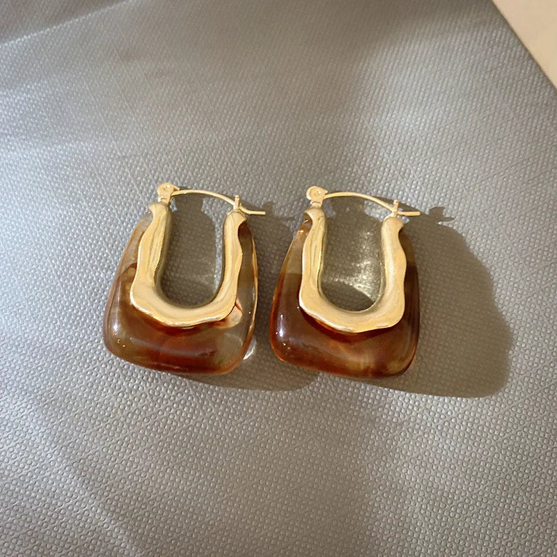 Boucles d’Oreilles Vintage en Forme de U – Élégance Totale - Edition 2026