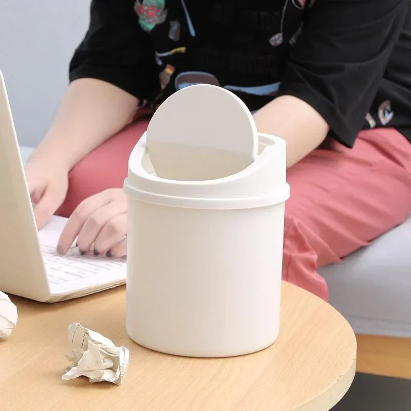 Mini Poubelle de Bureau avec Couvercle – Compacte et Pratique
