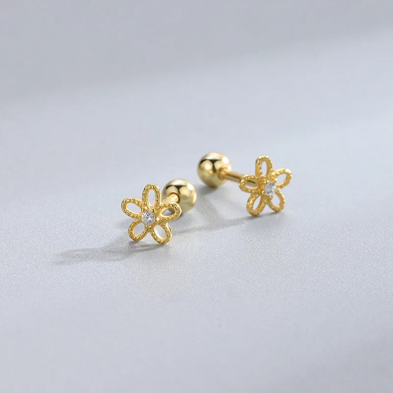 Boucles d’Oreilles Cœur à Vis – Hypoallergénique pour Cartilage Helix