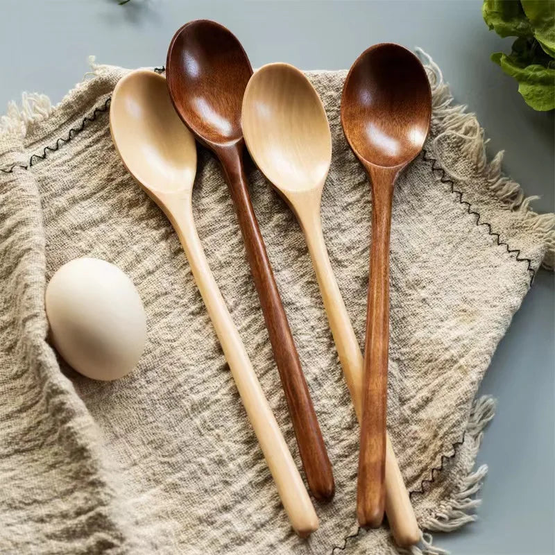 Cuillères en Bois Naturel Solide – Ustensiles de Cuisine Écologiques et Durables