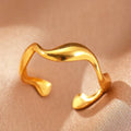 Bague Géométrique en Acier Inoxydable Couleur Or 18K – Zircon & Œil Protecteur