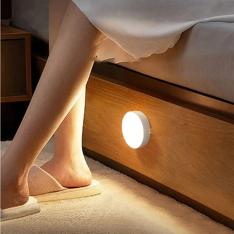Veilleuse LED avec Détecteur de Mouvement – Sans Fil & Rechargeable par USB