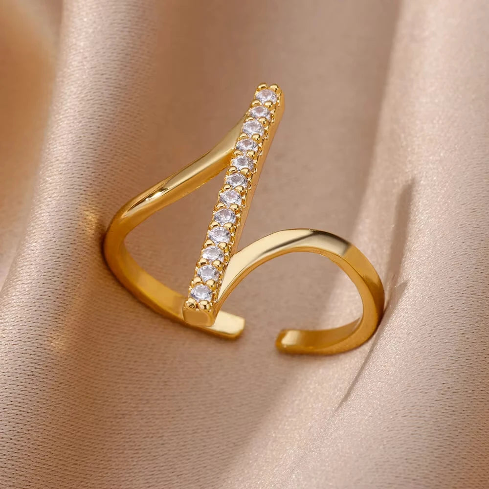 Bague Géométrique en Acier Inoxydable Couleur Or 18K – Zircon & Œil Protecteur