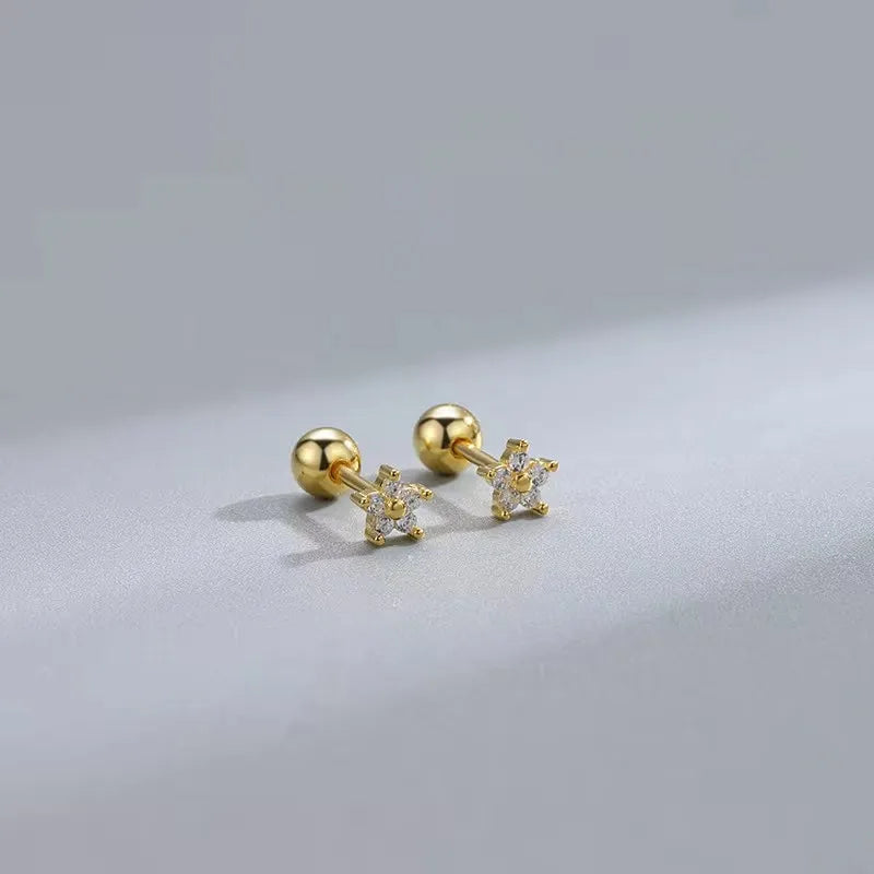 Boucles d’Oreilles Cœur à Vis – Hypoallergénique pour Cartilage Helix