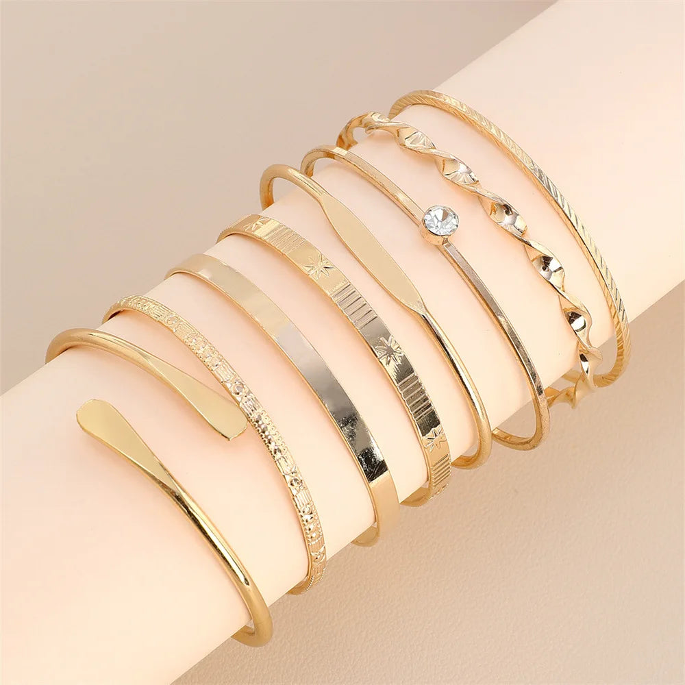 Set de 8 Bracelets Bangles – Texture Torsadée & Cristal Géométrique
