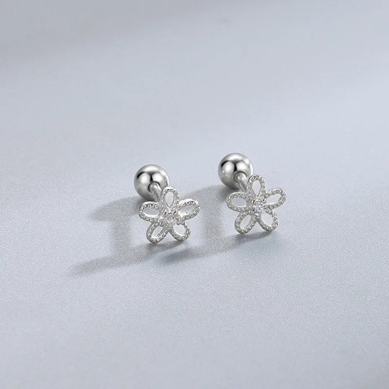 Boucles d’Oreilles Cœur à Vis – Hypoallergénique pour Cartilage Helix
